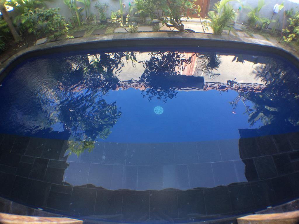 Villa Sahabat Gili Trawangan Exterior photo